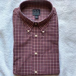 Men’s casual button down shirt